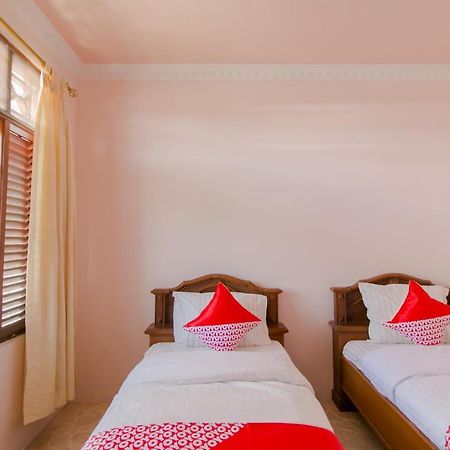 Oyo 2858 Vafa Guesthouse Cianjur Ngoại thất bức ảnh