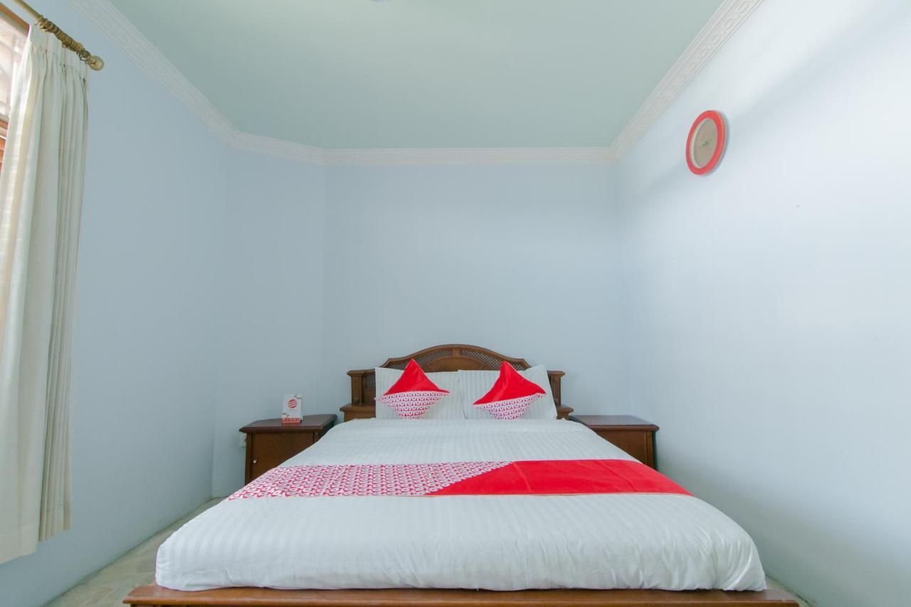 Oyo 2858 Vafa Guesthouse Cianjur Ngoại thất bức ảnh