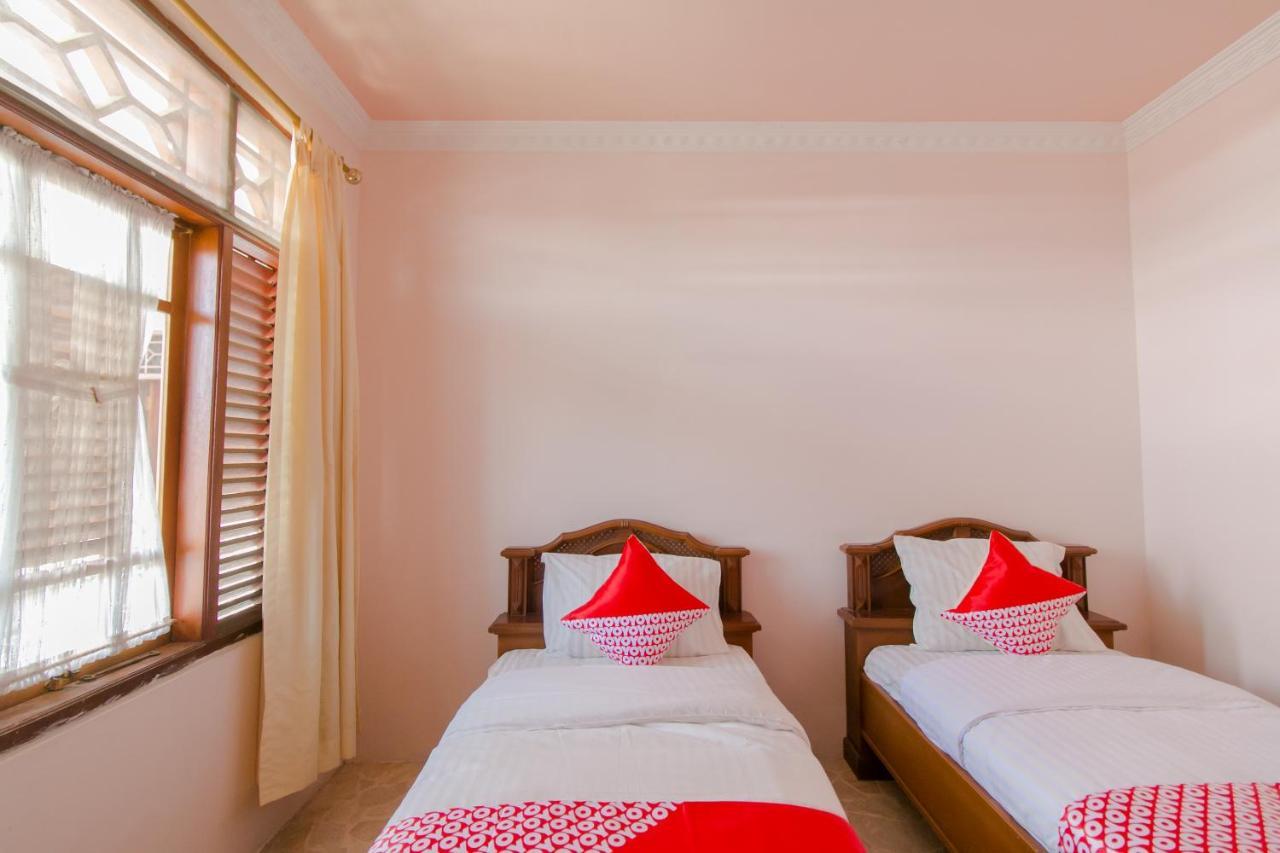 Oyo 2858 Vafa Guesthouse Cianjur Ngoại thất bức ảnh