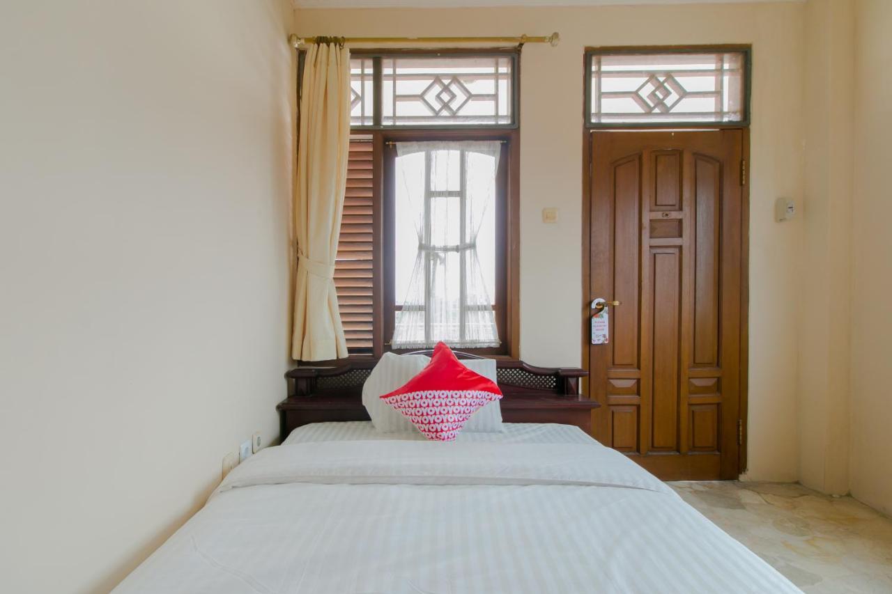 Oyo 2858 Vafa Guesthouse Cianjur Ngoại thất bức ảnh