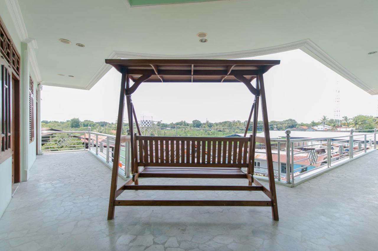 Oyo 2858 Vafa Guesthouse Cianjur Ngoại thất bức ảnh