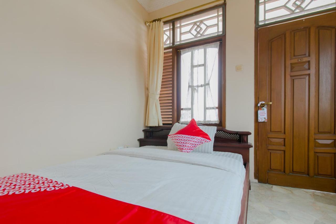Oyo 2858 Vafa Guesthouse Cianjur Ngoại thất bức ảnh