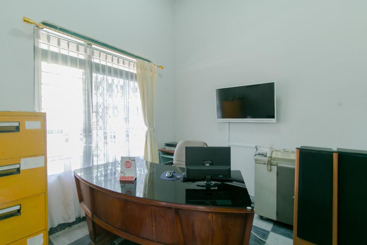 Oyo 2858 Vafa Guesthouse Cianjur Ngoại thất bức ảnh