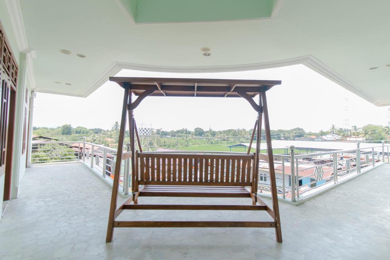 Oyo 2858 Vafa Guesthouse Cianjur Ngoại thất bức ảnh